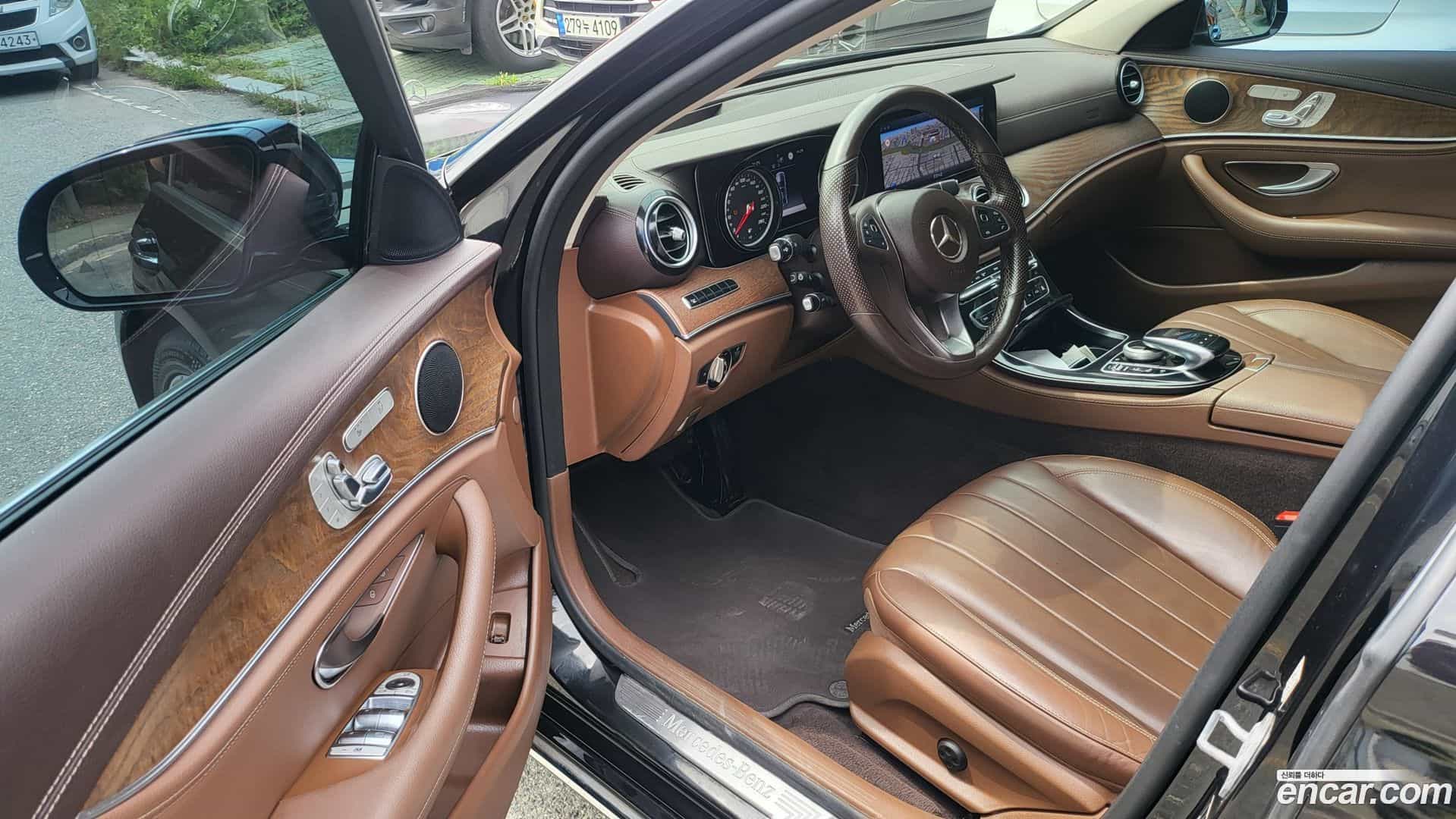 E-Class Mercedes-Benz 2017.3-OPTION-016