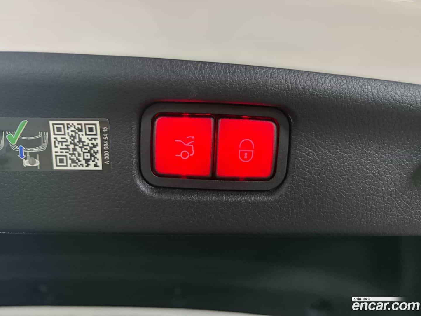 C-Class Mercedes-Benz 2024.3-OPTION-023