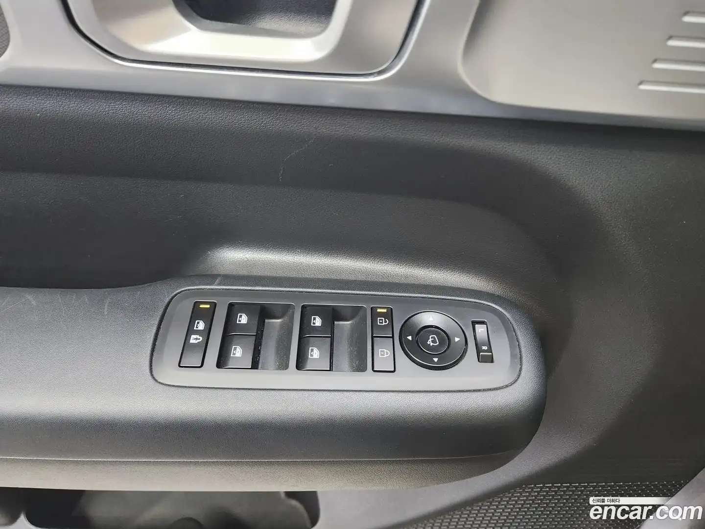 Santafe Hyundai 2023.9-OPTION-015