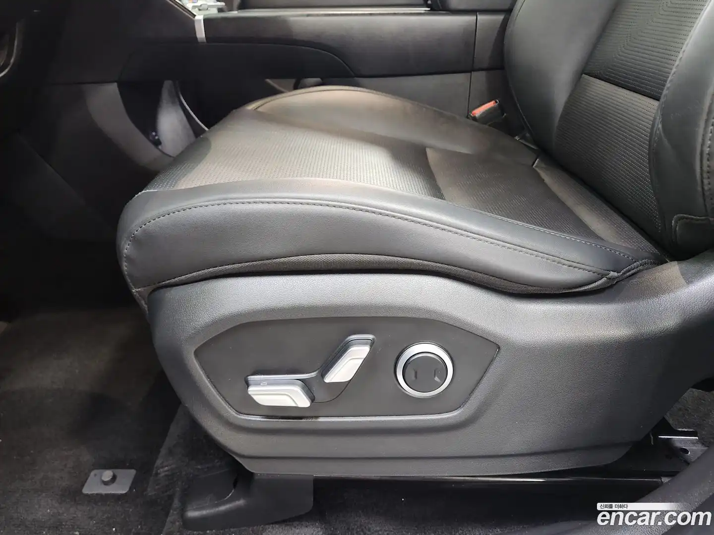 Santafe Hyundai 2023.9-OPTION-019