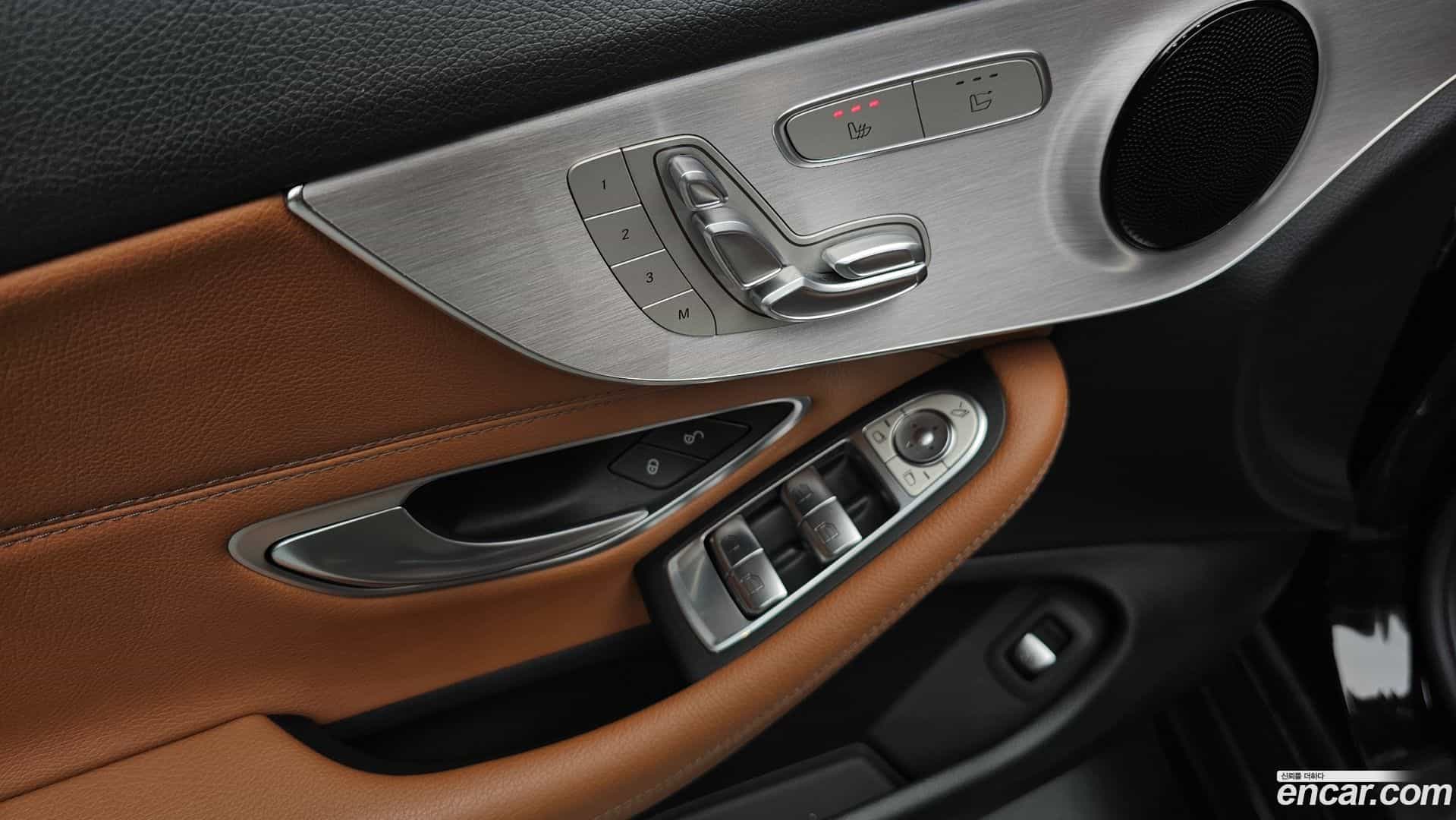 C-Class Mercedes-Benz 2020.4-OPTION-020