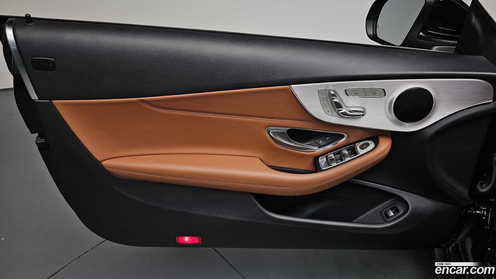 C-Class Mercedes-Benz 2020.4-INNER-034