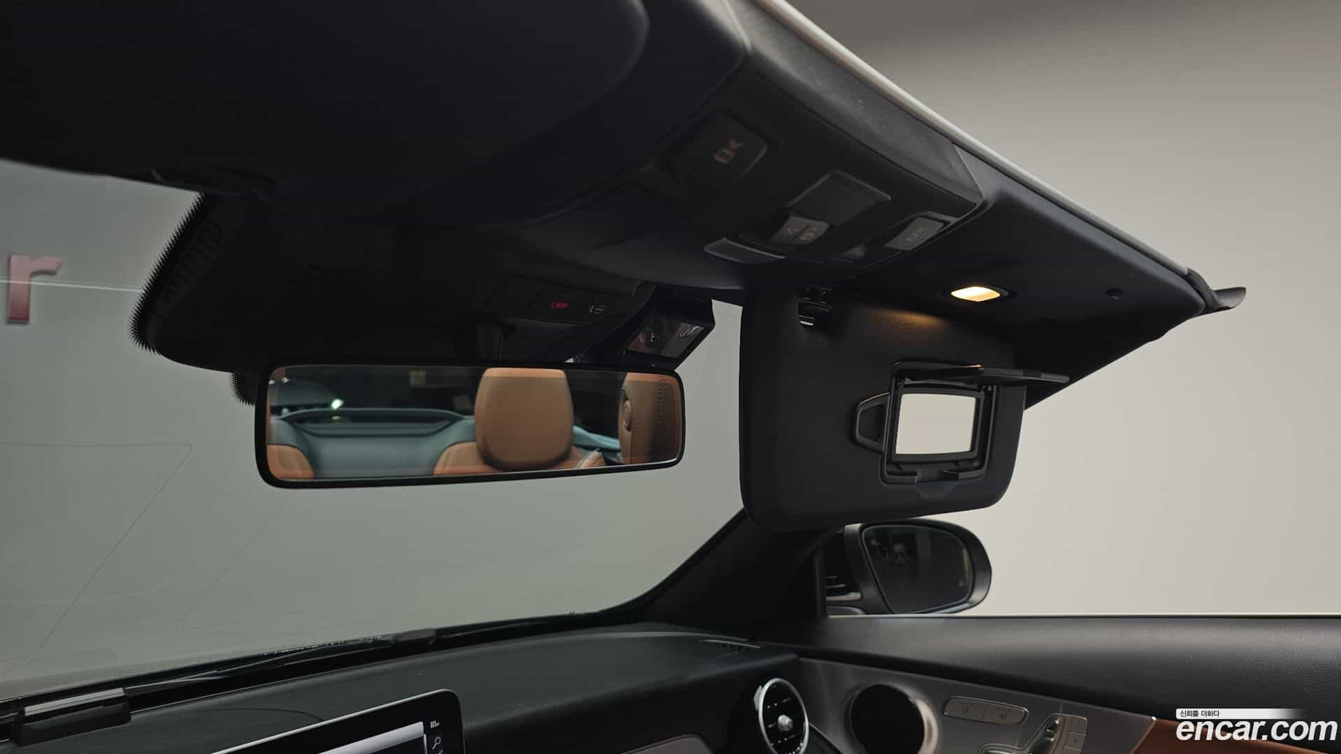 C-Class Mercedes-Benz 2020.4-OPTION-043
