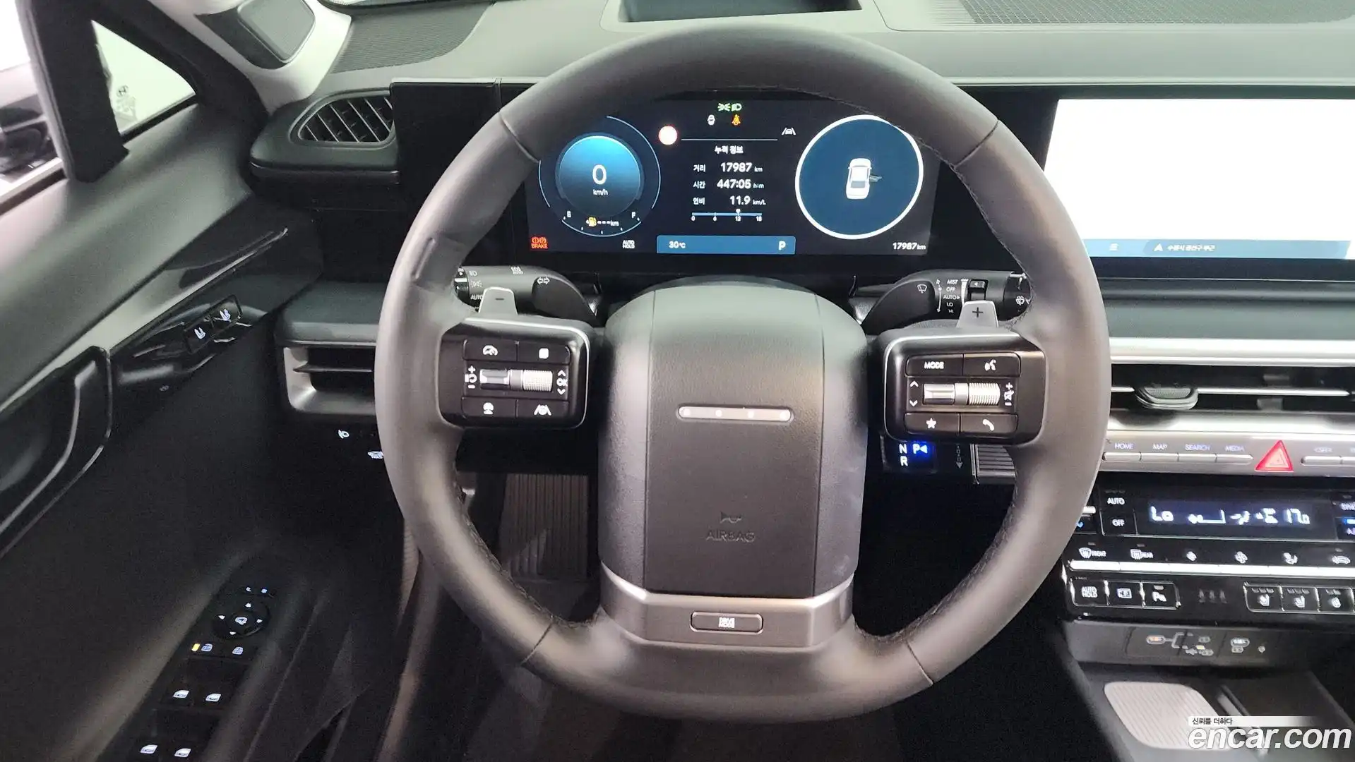Grandeur Hyundai 2023.6-OPTION-018