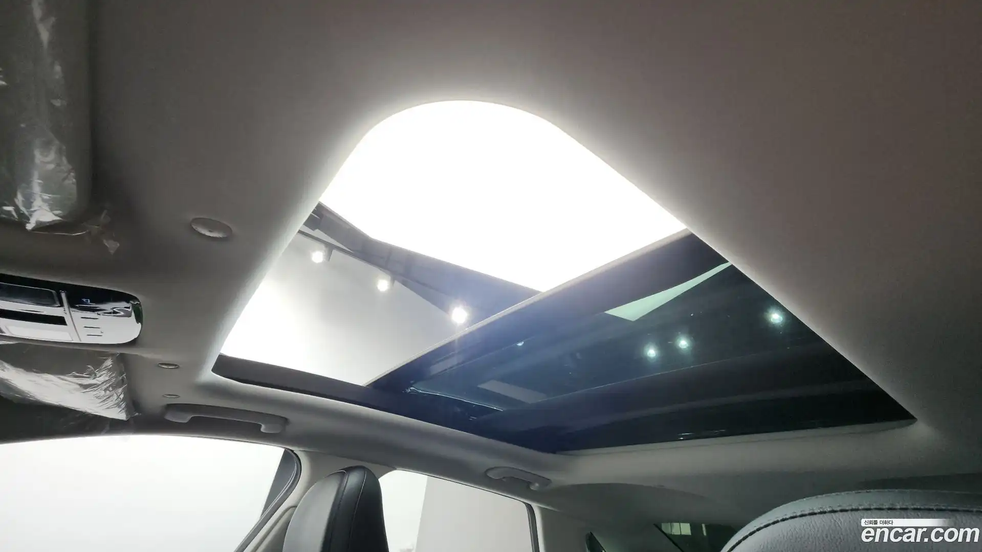 Grandeur Hyundai 2023.6-OPTION-021