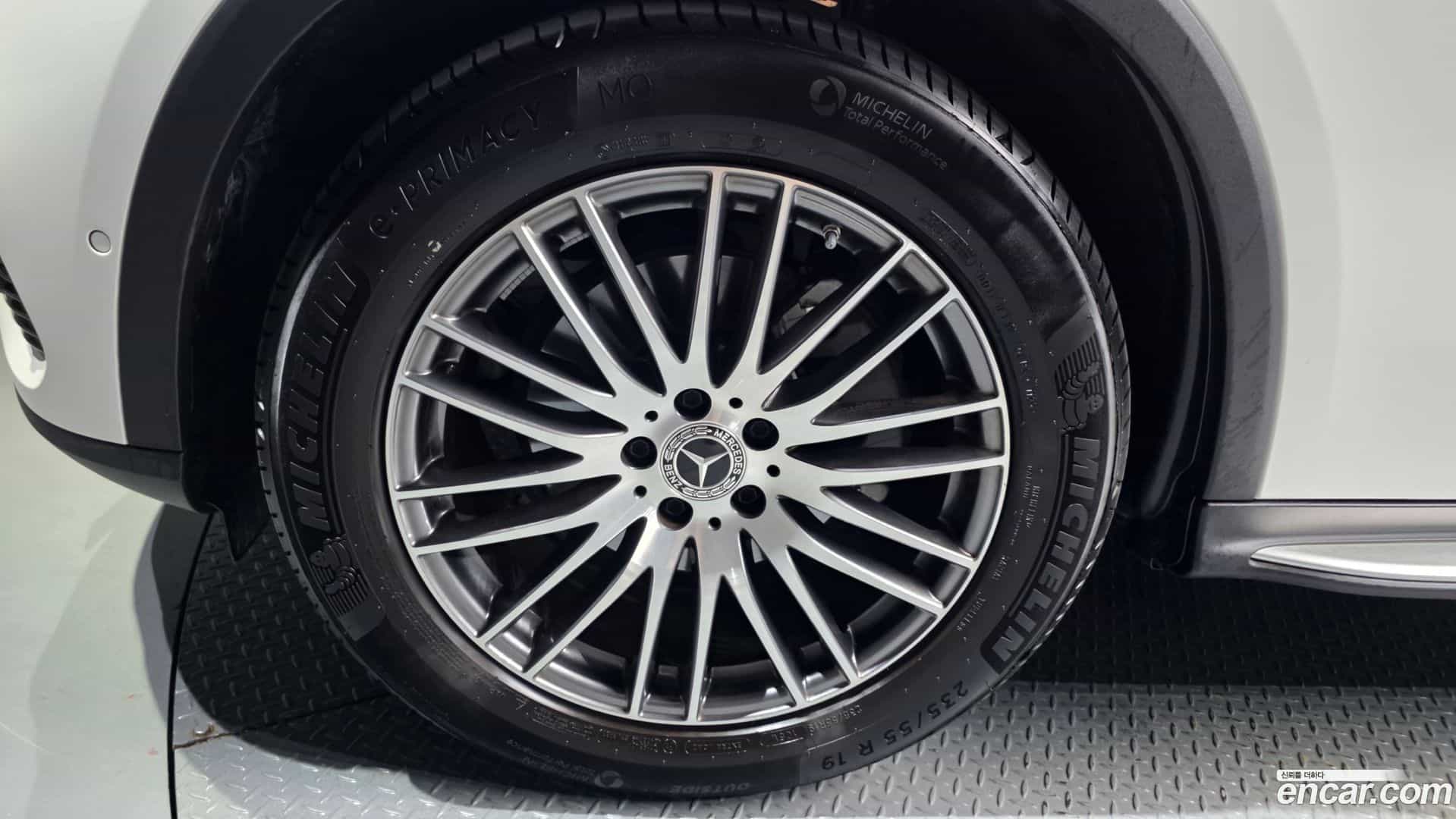 GLC-Class Mercedes-Benz 2025.5-OUTER-005