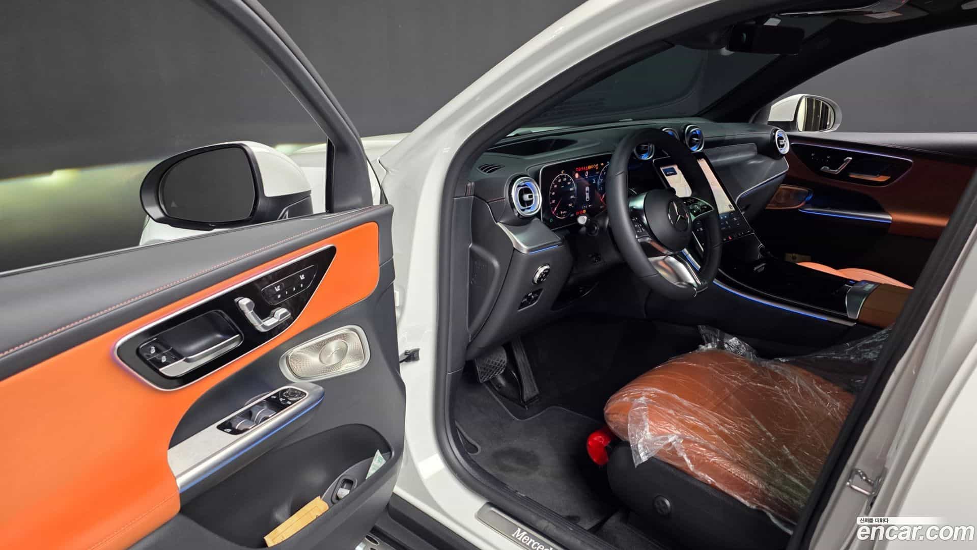GLC-Class Mercedes-Benz 2025.5-INNER-010