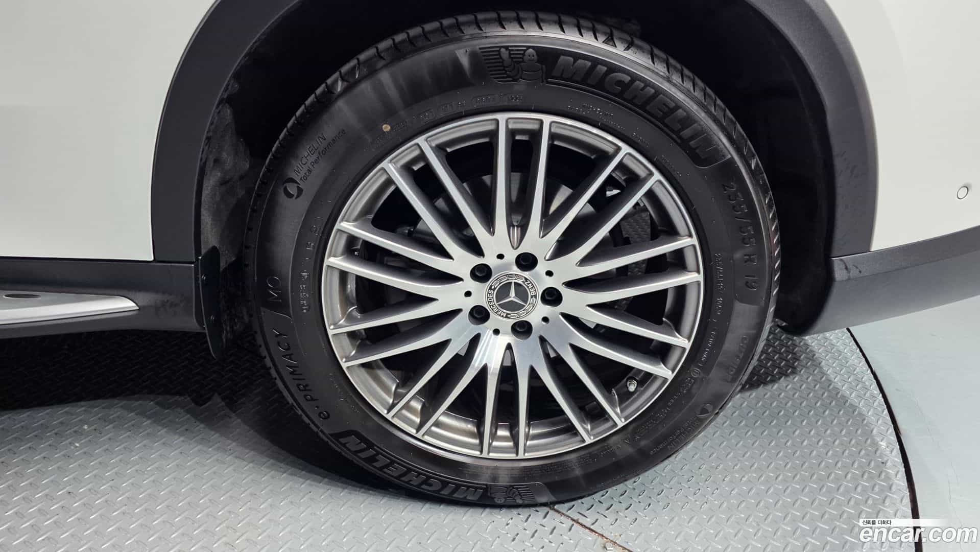 GLC-Class Mercedes-Benz 2025.5-OUTER-031