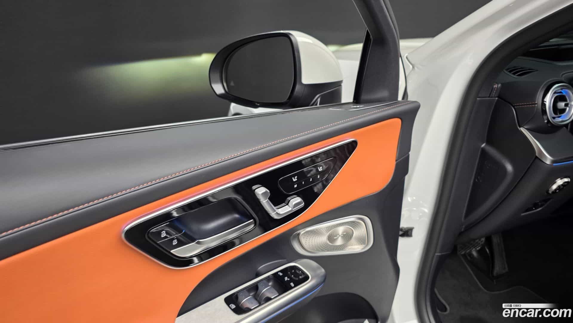 GLC-Class Mercedes-Benz 2025.5-OPTION-041