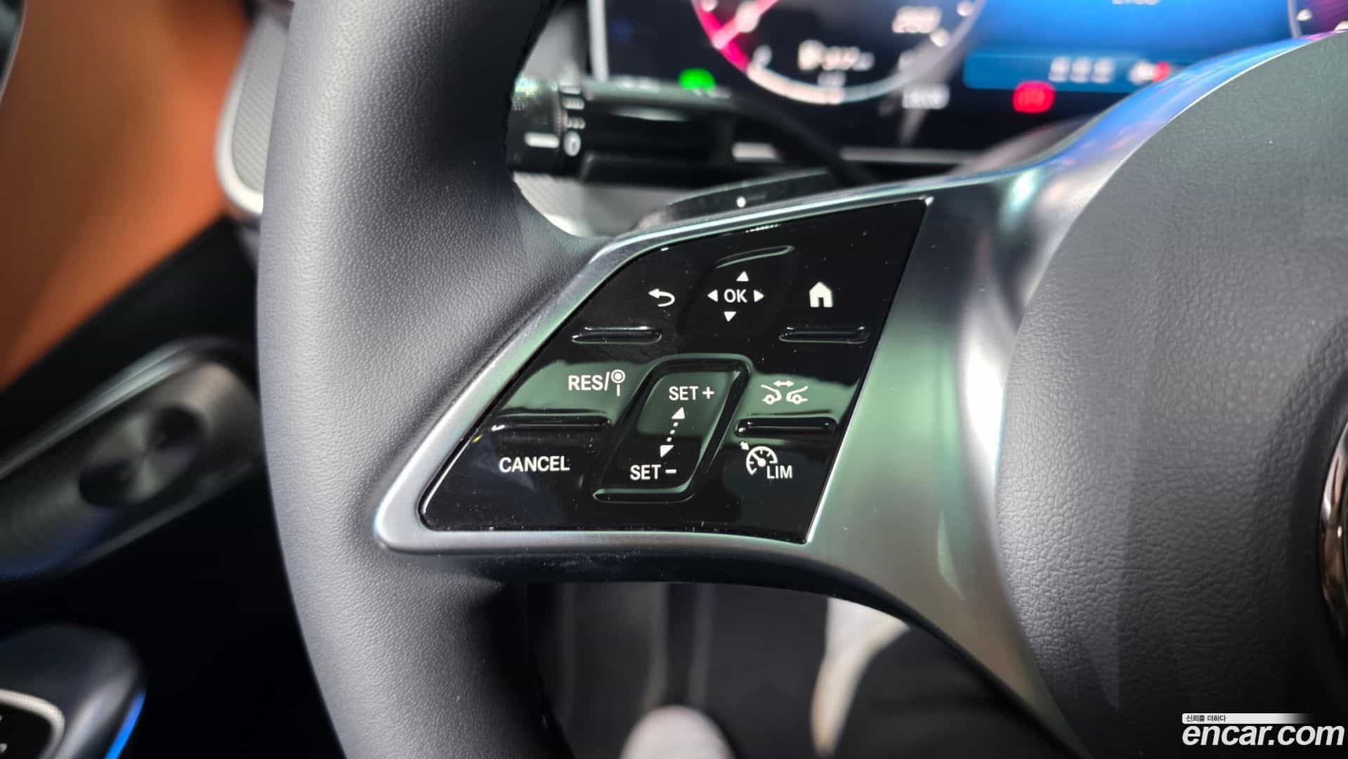 GLC-Class Mercedes-Benz 2025.5-OPTION-044