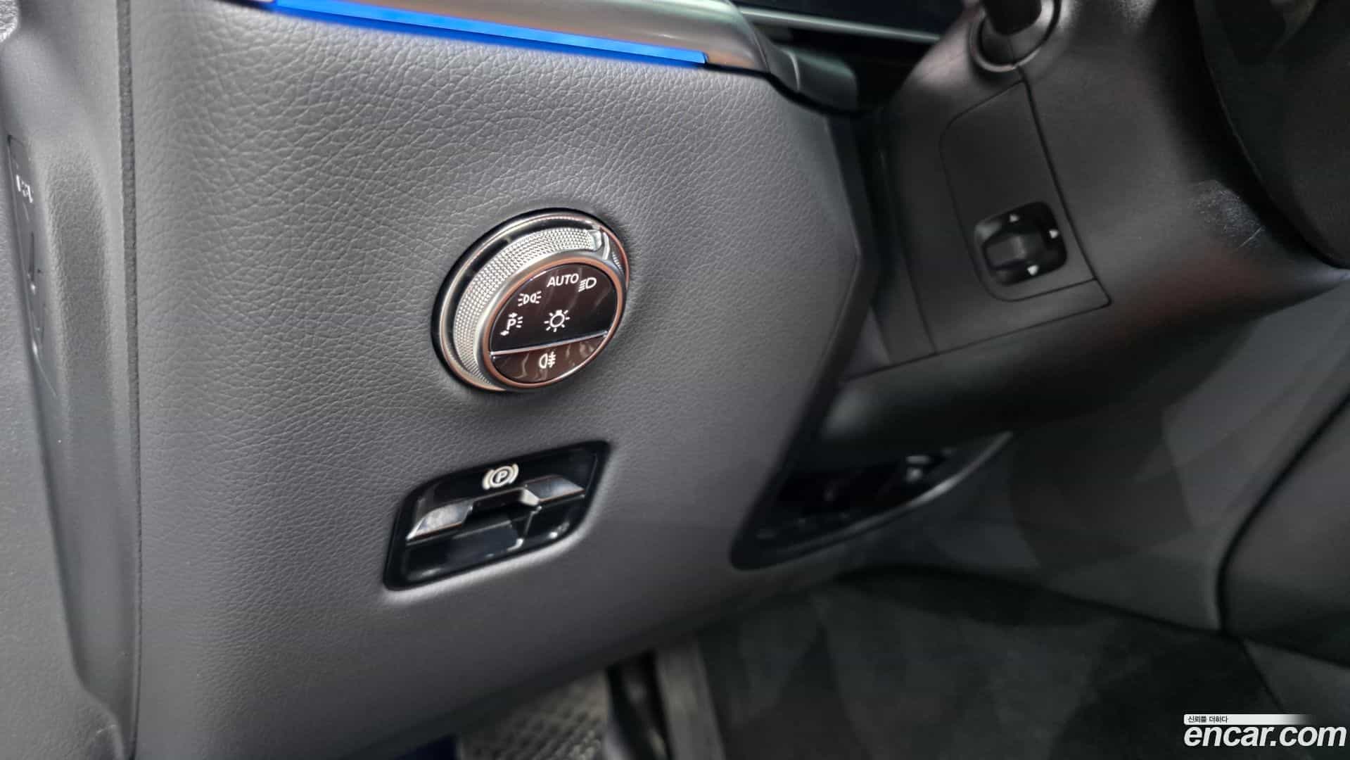 GLC-Class Mercedes-Benz 2025.5-OPTION-049