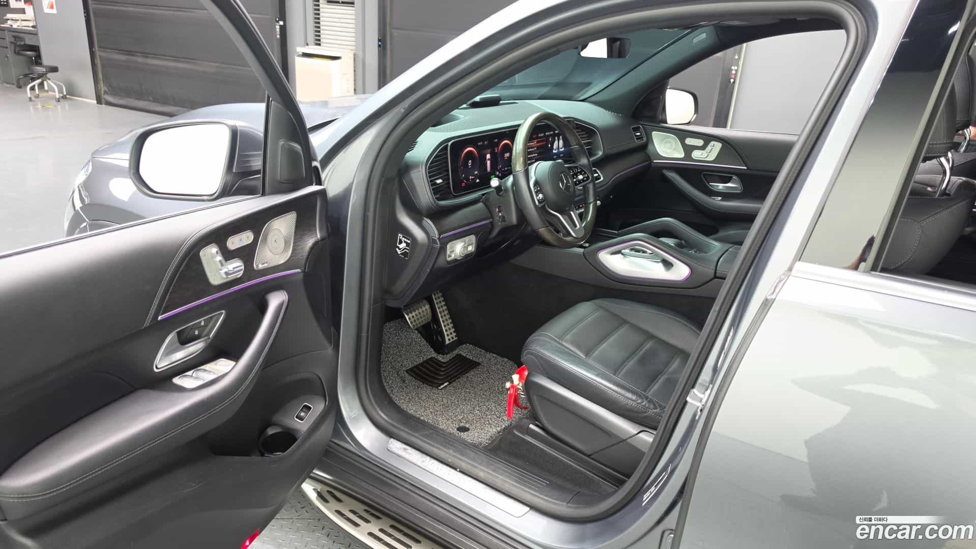 GLS-Class Mercedes-Benz 2021.9-INNER-010