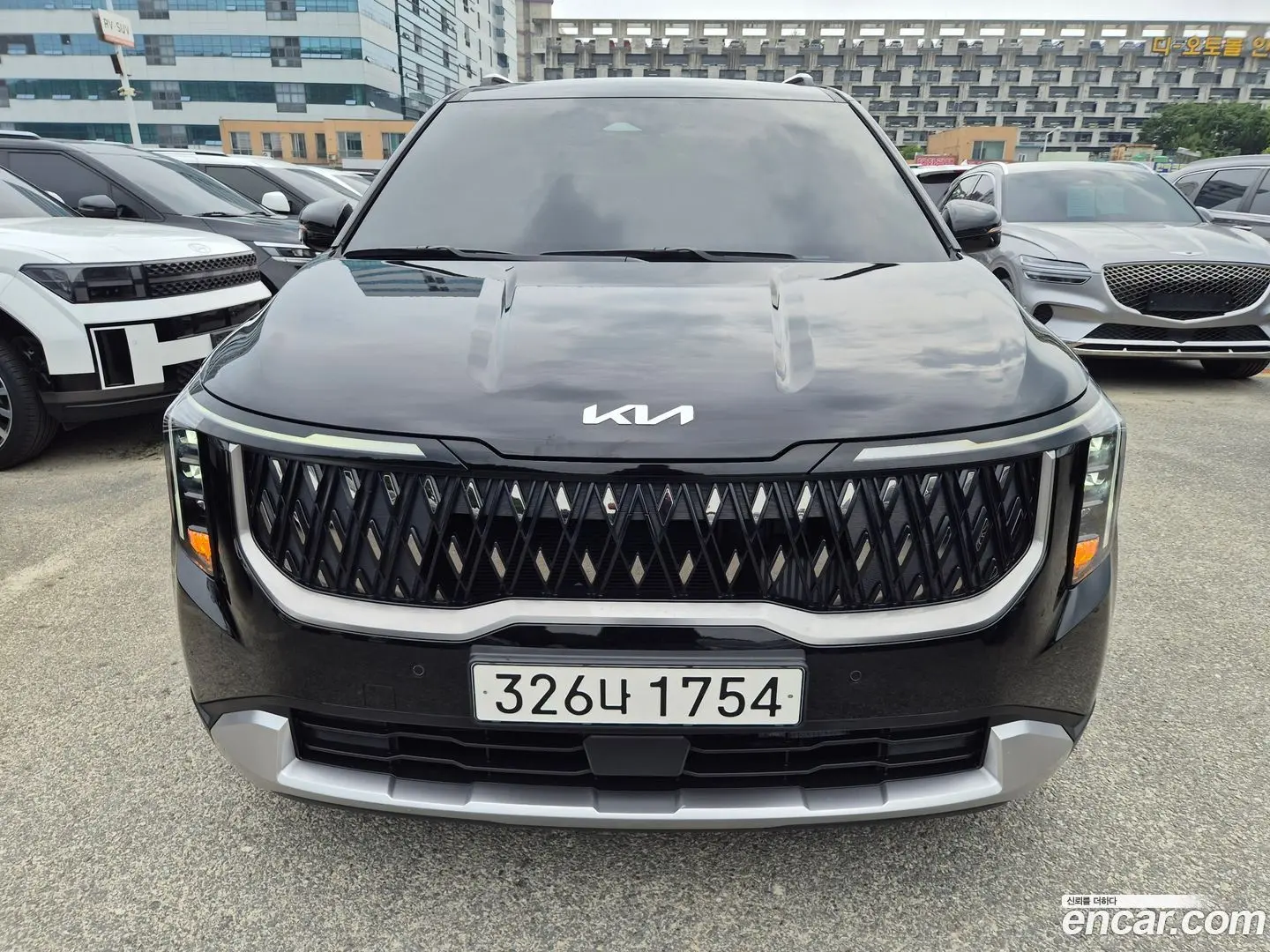 Main__Slider__Photo:Canival Kia 2024.3-0