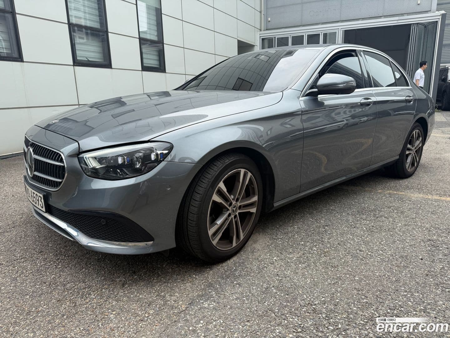 Main__Slider__Photo:E-Class Mercedes-Benz 2021.7-0