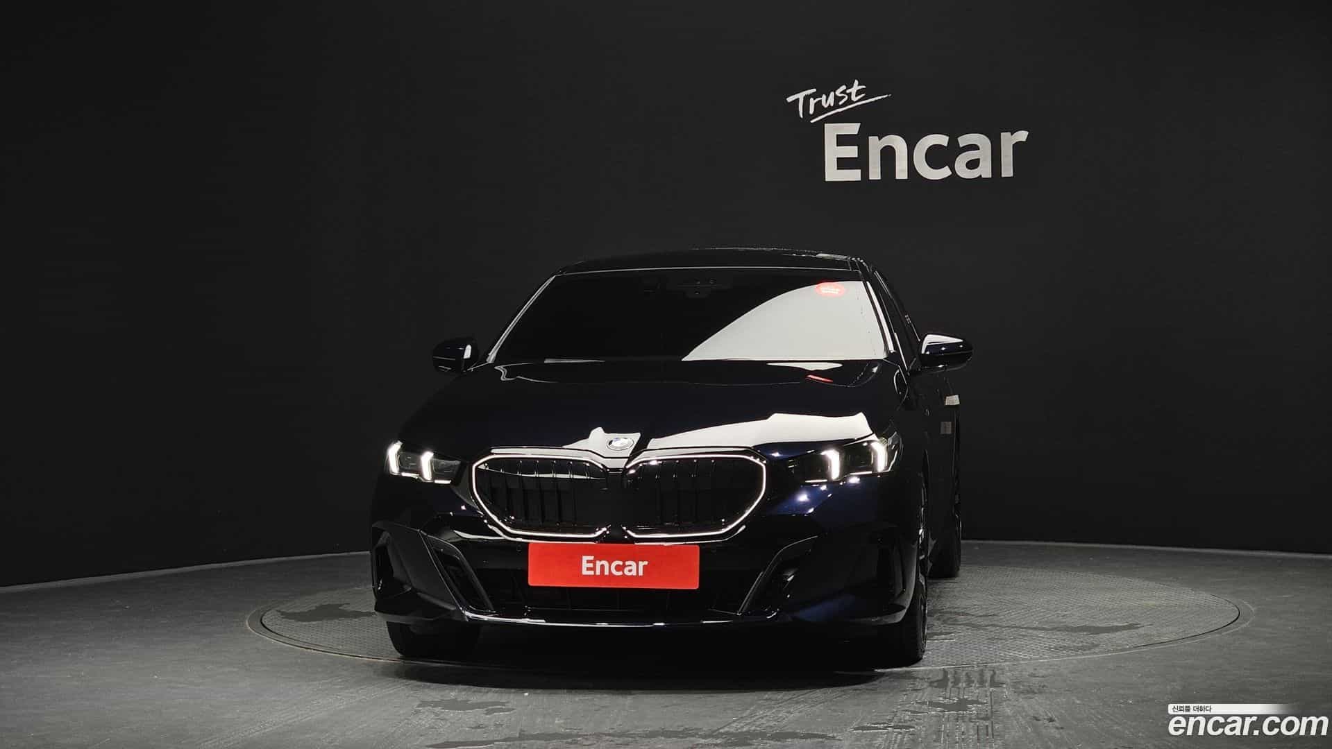 5-Series BMW 2024.8-OUTER-003