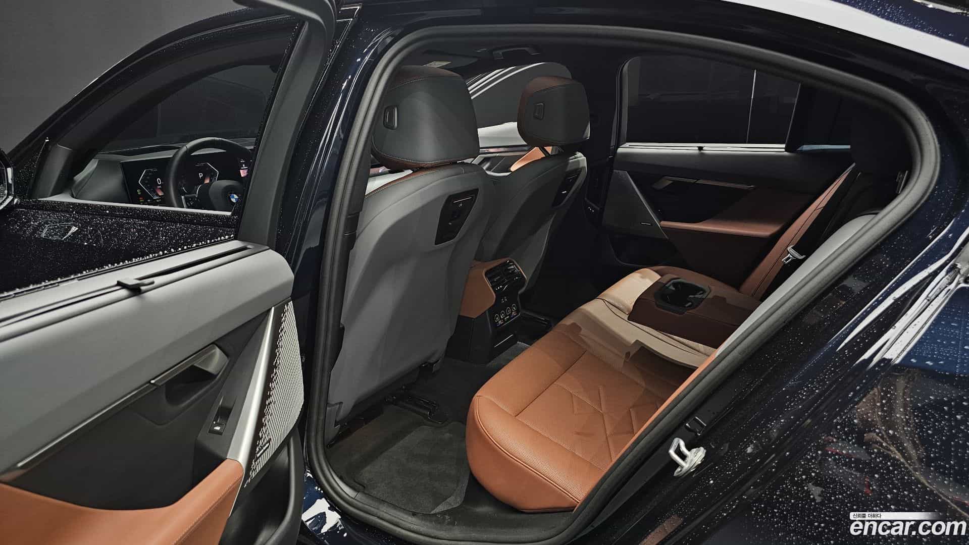 5-Series BMW 2024.8-OPTION-016