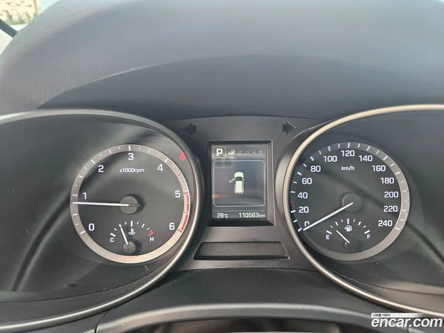 Santafe Hyundai 2017.2-INNER-008