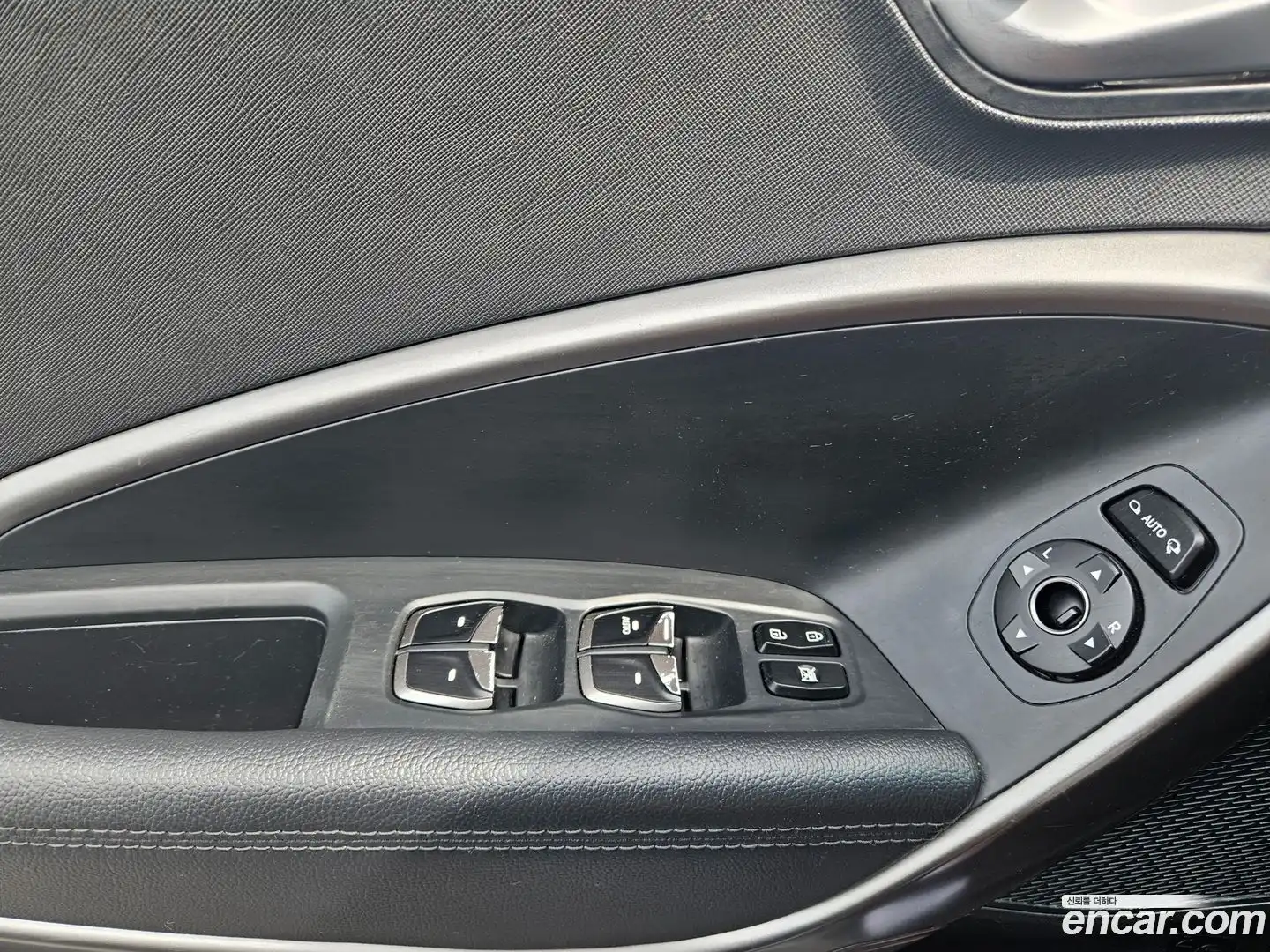 Santafe Hyundai 2017.2-OPTION-017
