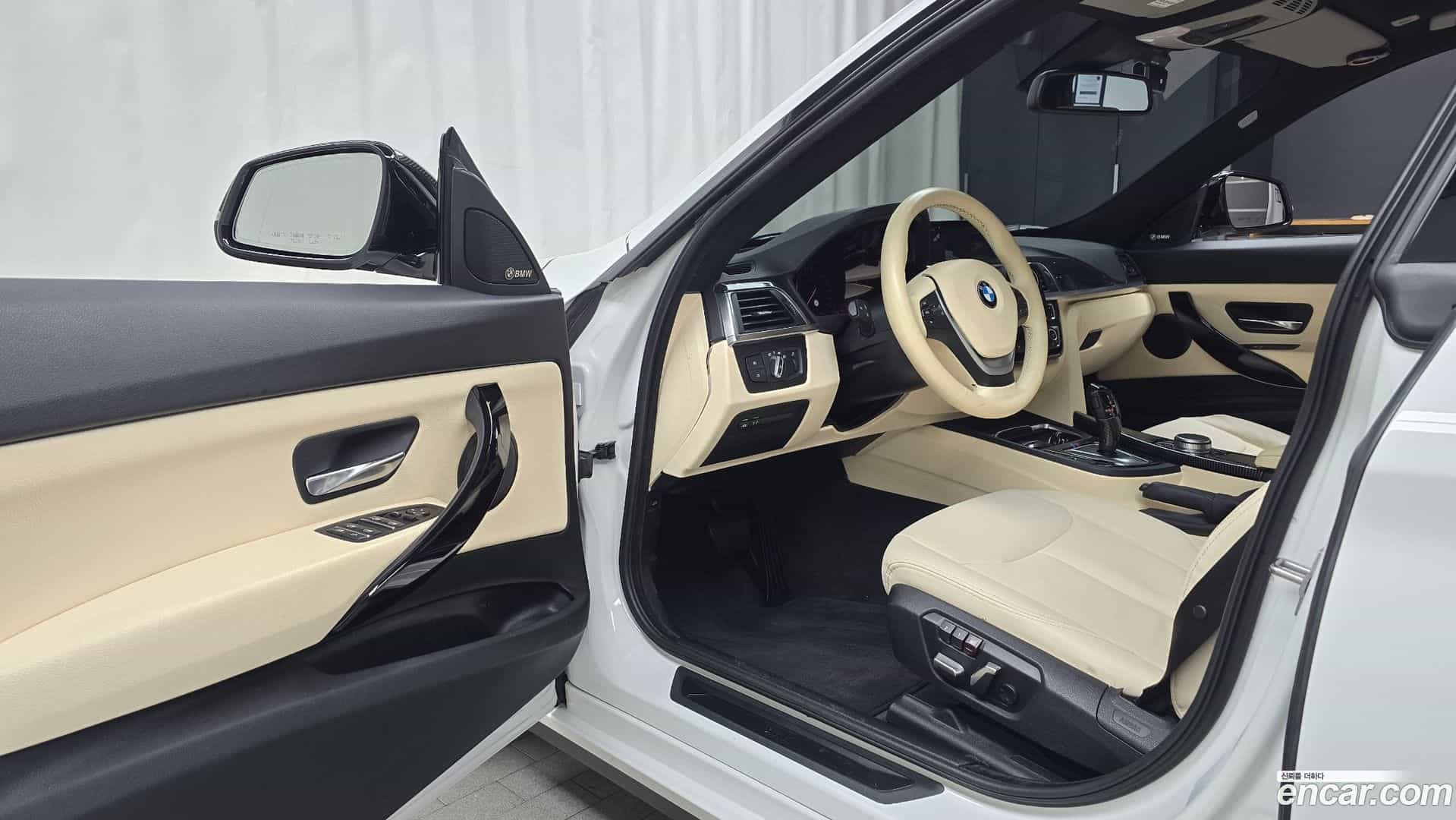 Gran Turismo BMW 2020.3-INNER-010
