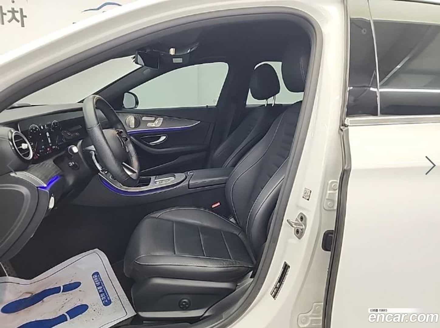 E-Class Mercedes-Benz 2022.6-OPTION-015