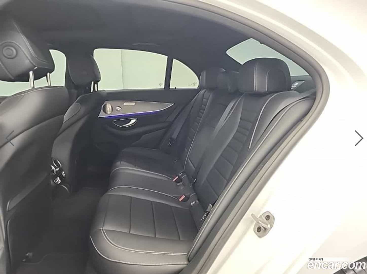 E-Class Mercedes-Benz 2022.6-OPTION-016
