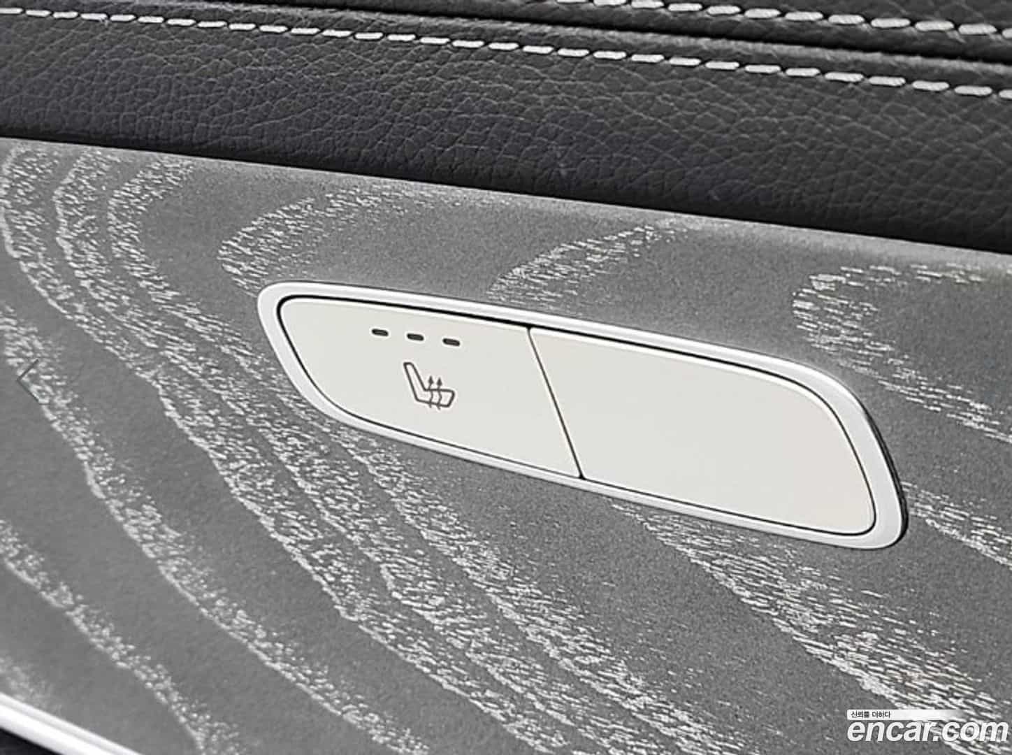 E-Class Mercedes-Benz 2022.6-OPTION-018