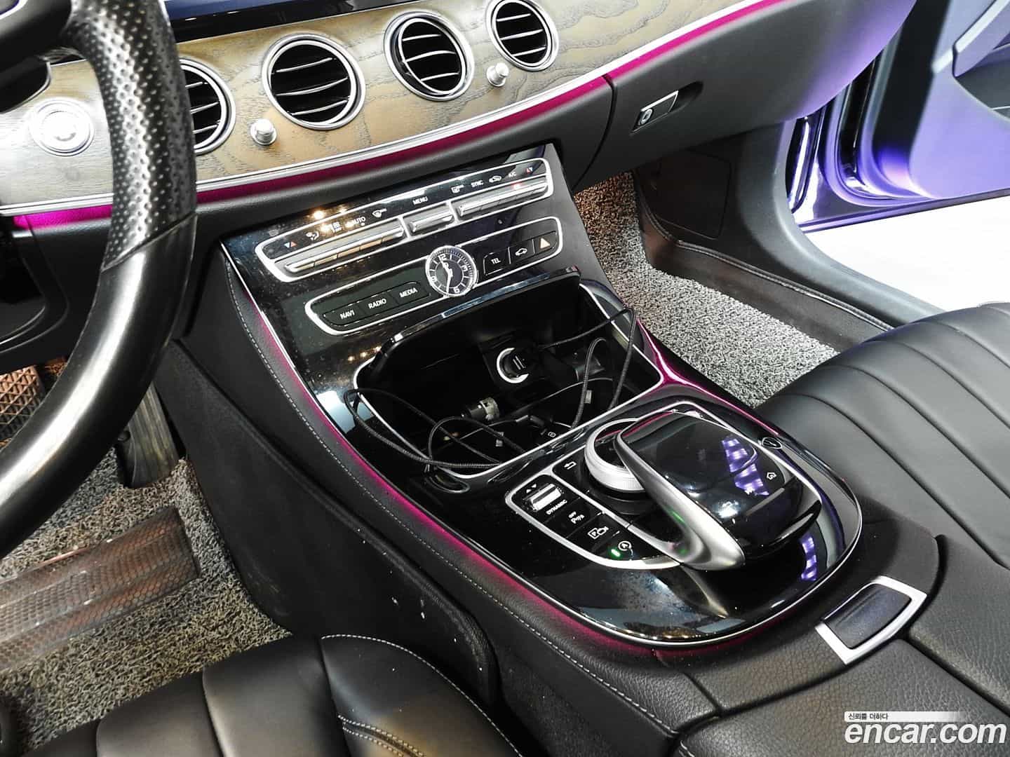 E-Class Mercedes-Benz 2017.6-OPTION-015