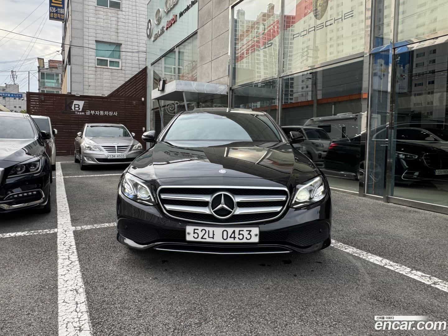 E-Class Mercedes-Benz 2016.8-OUTER-002
