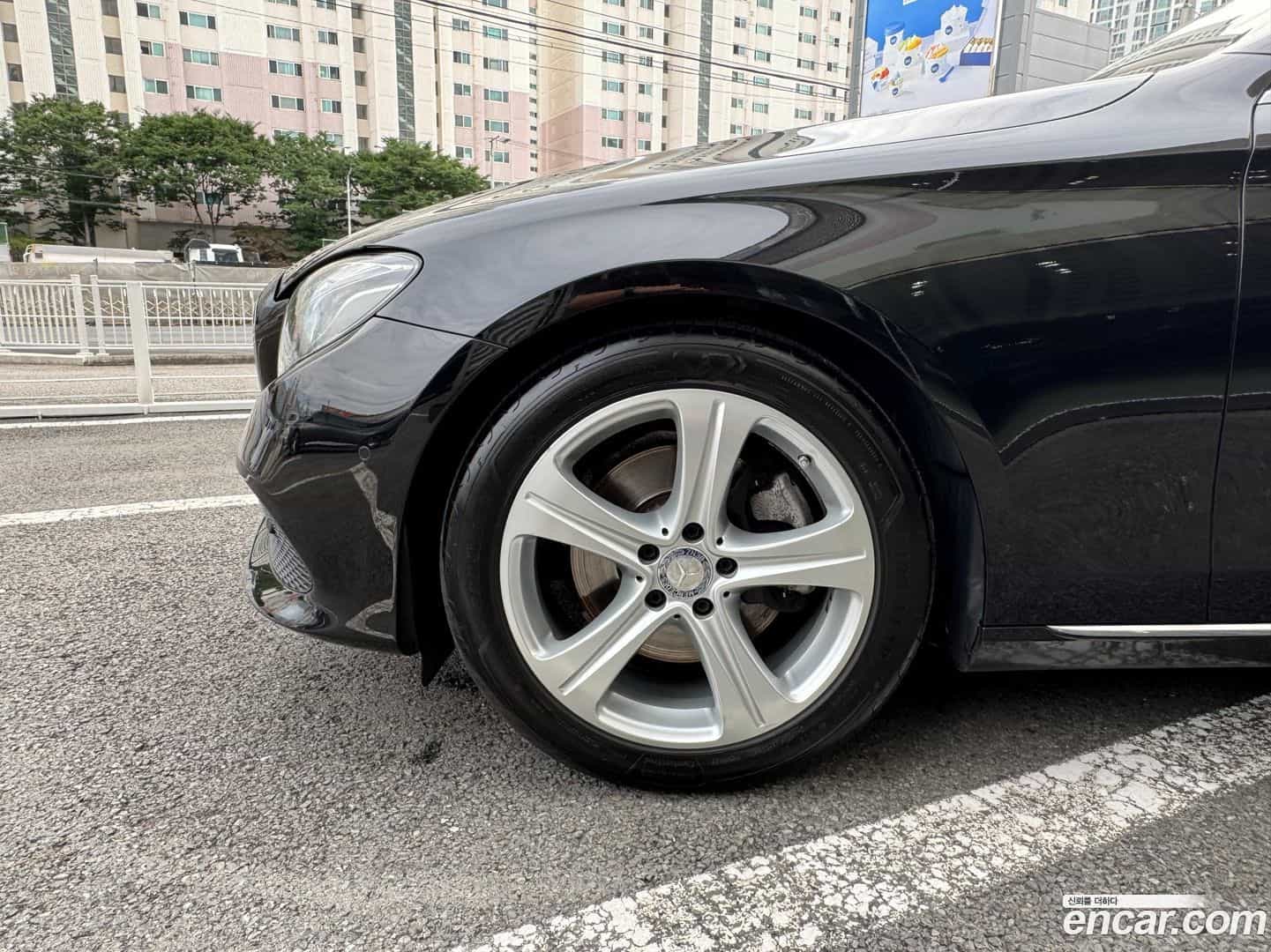 E-Class Mercedes-Benz 2016.8-OUTER-003