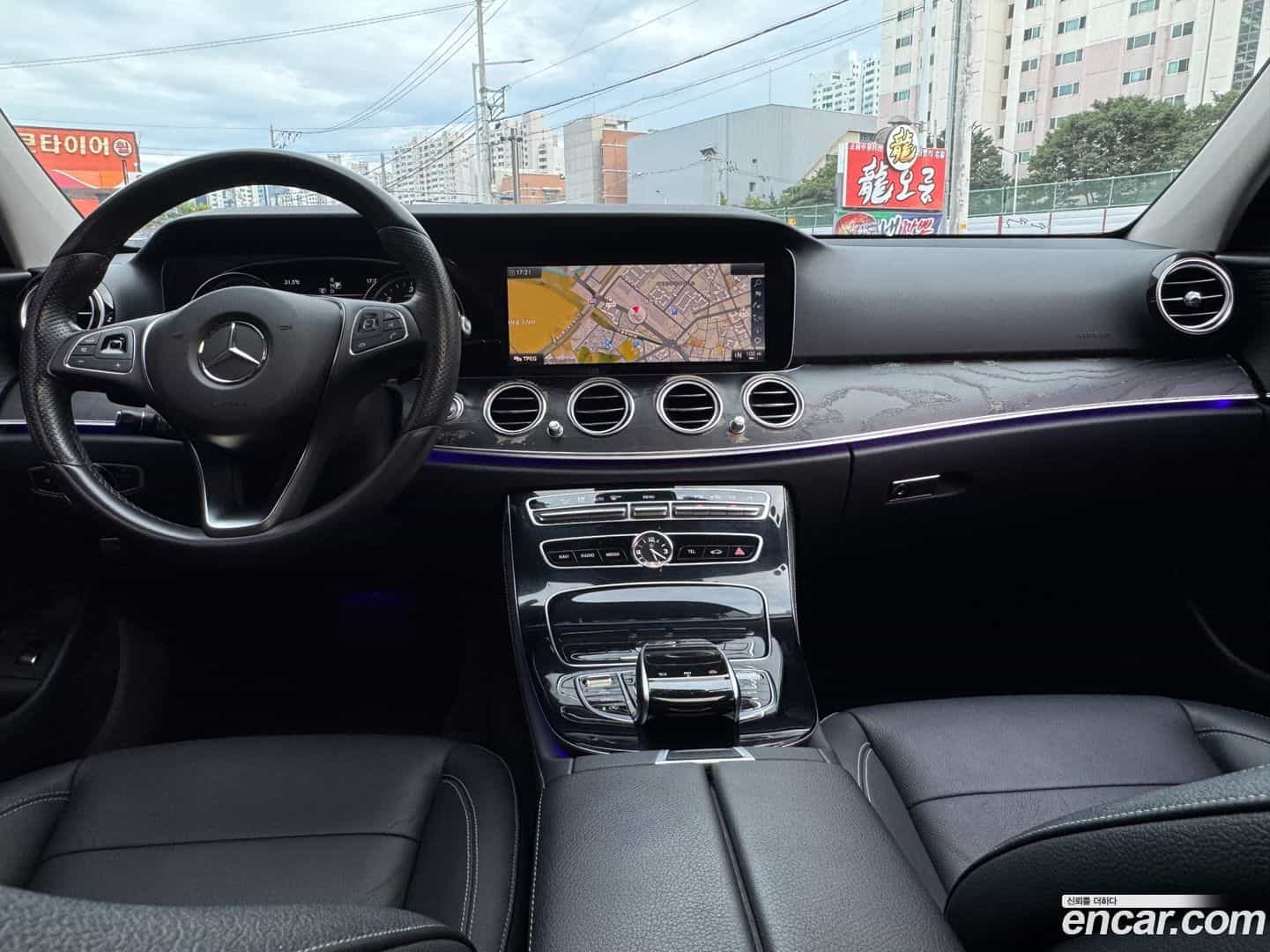 E-Class Mercedes-Benz 2016.8-OUTER-005