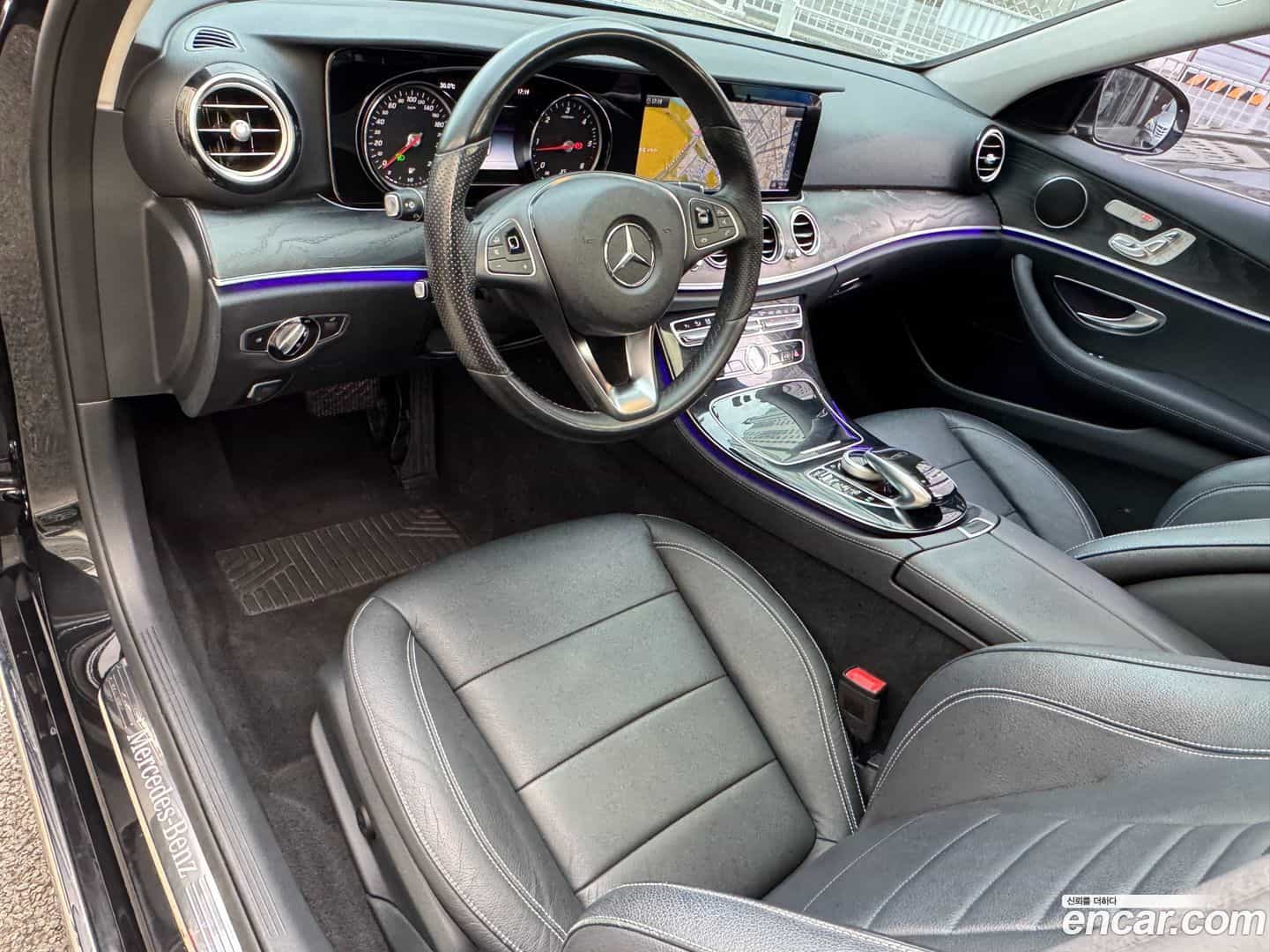 E-Class Mercedes-Benz 2016.8-INNER-009