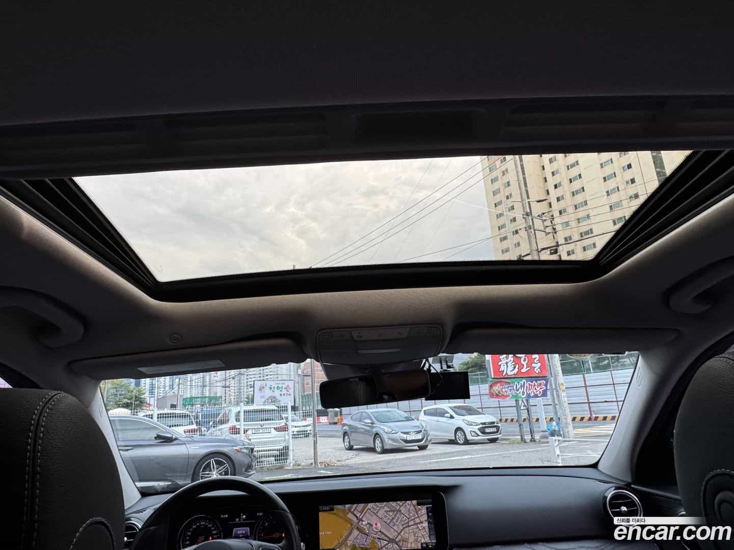 E-Class Mercedes-Benz 2016.8-OPTION-018