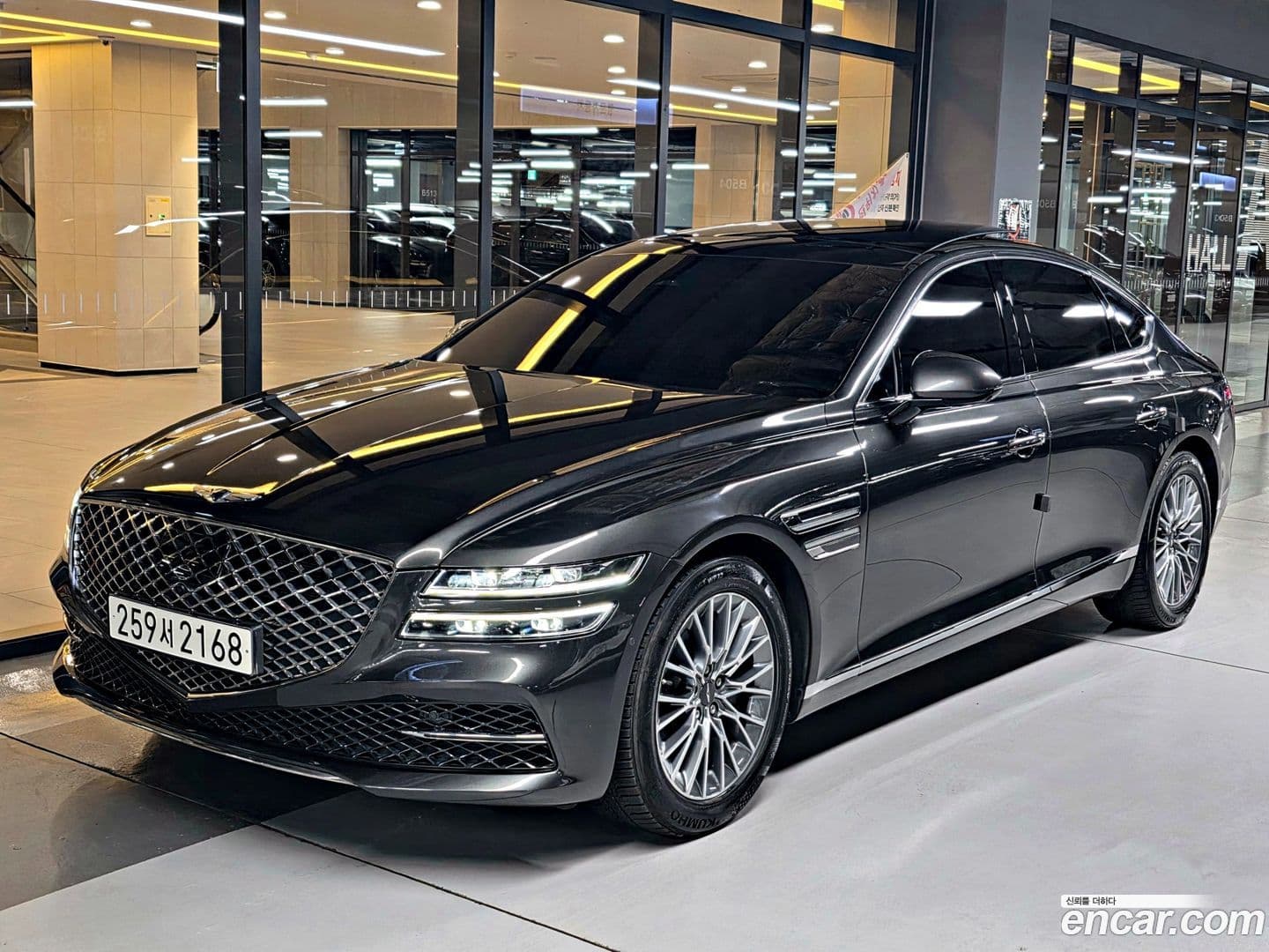 Main__Slider__Photo:G80 Genesis 2022.5-0