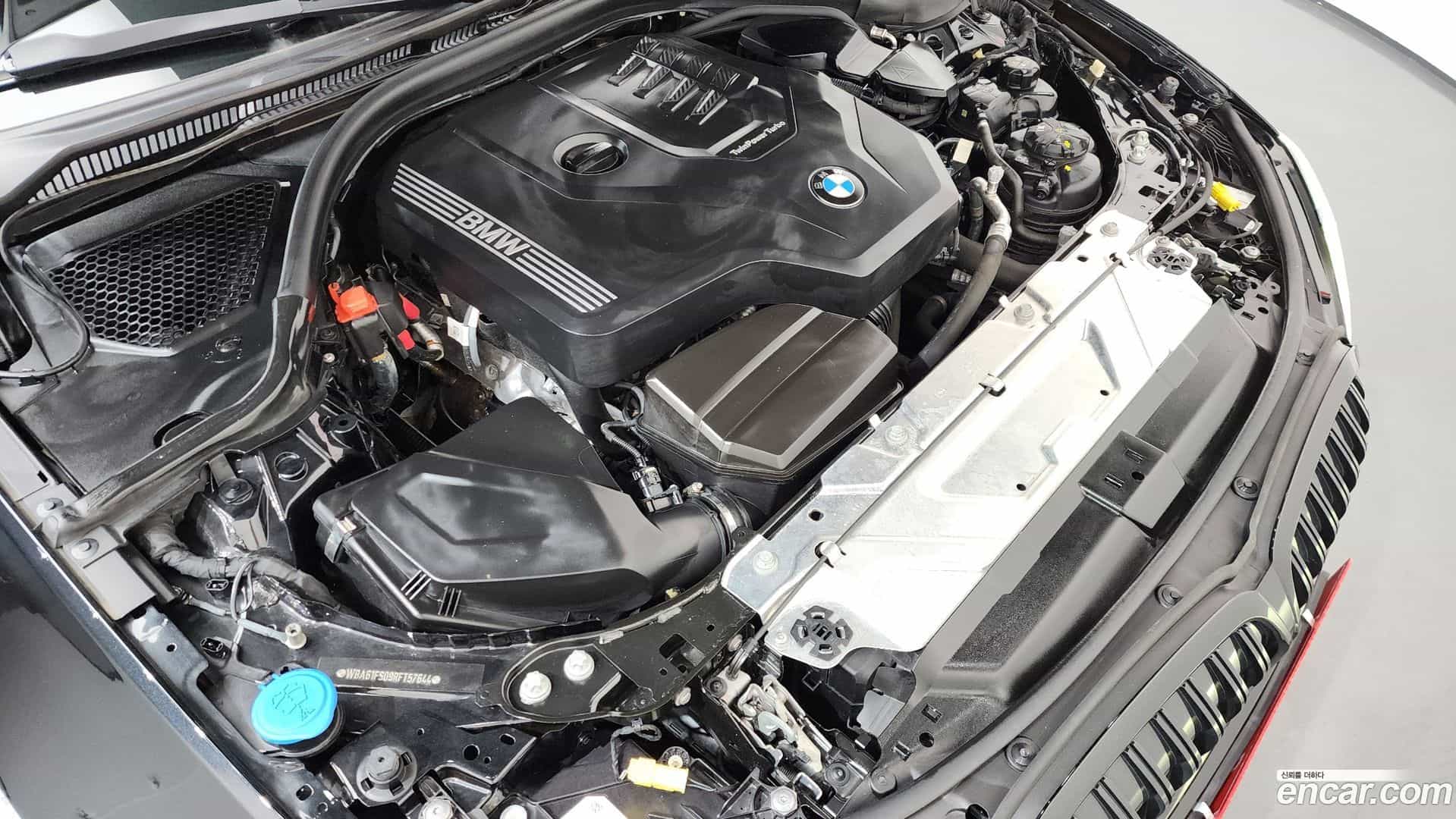 3-Series BMW 2024.9-OUTER-006