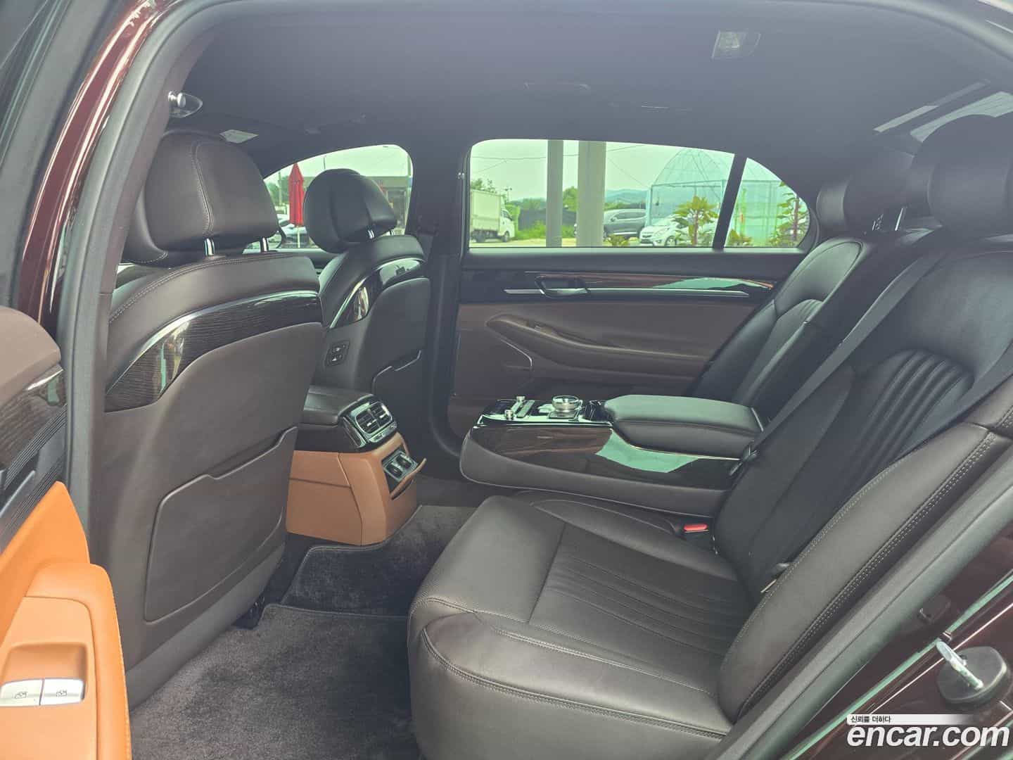 G90 Genesis 2020.11-INNER-010