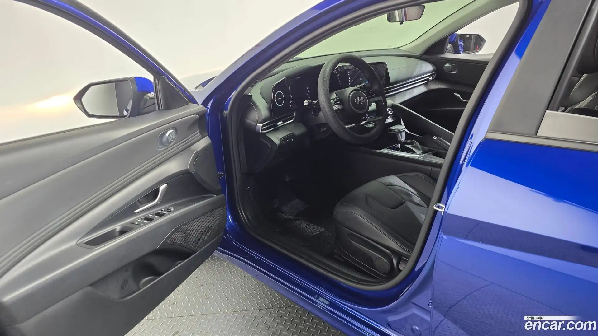 AVANTE Hyundai 2020.6-INNER-010