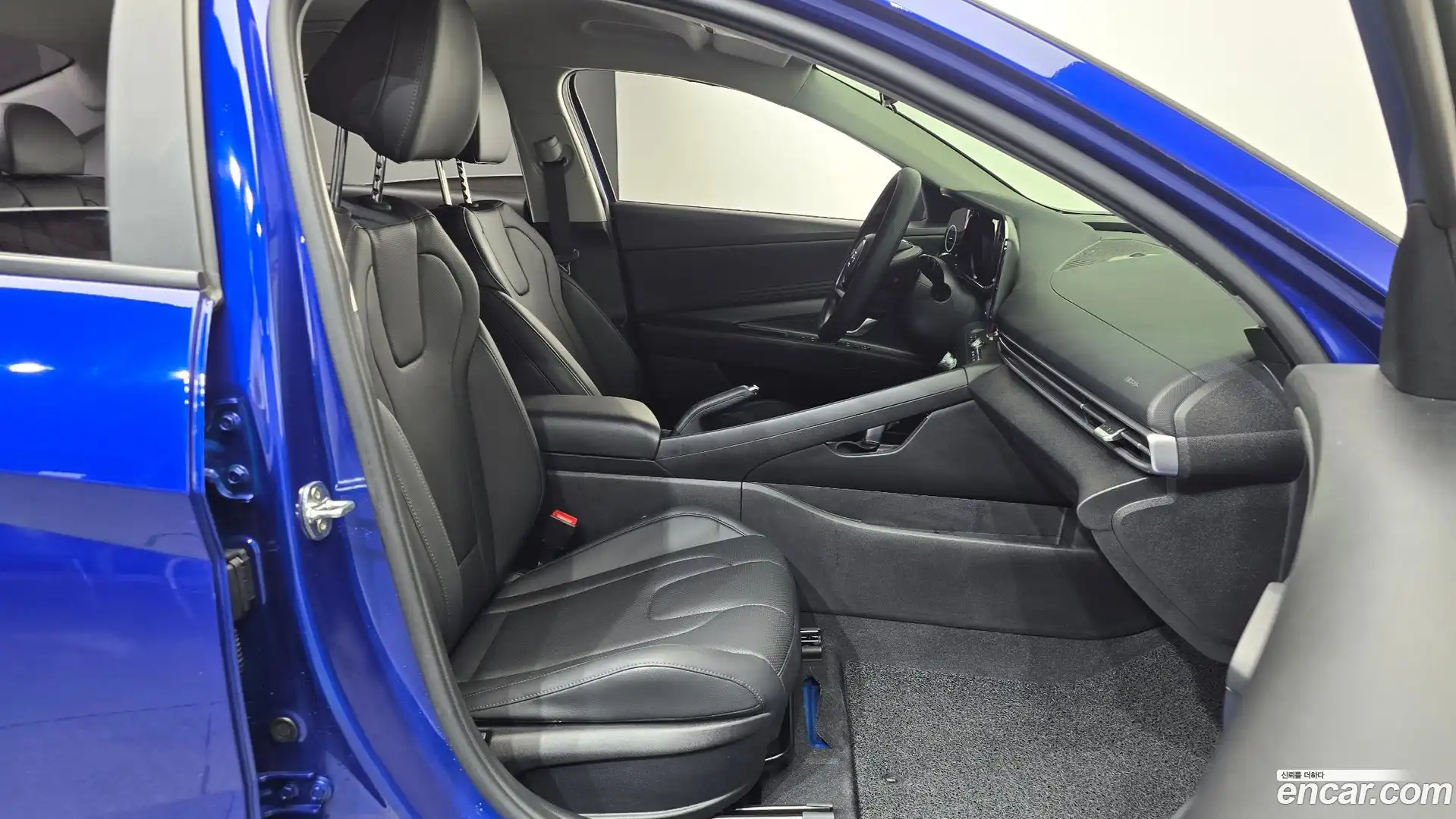 AVANTE Hyundai 2020.6-INNER-036