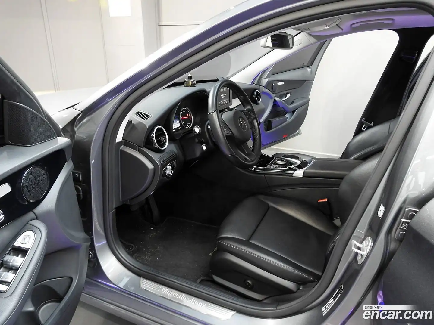 C-Class Mercedes-Benz 2016.10-INNER-007
