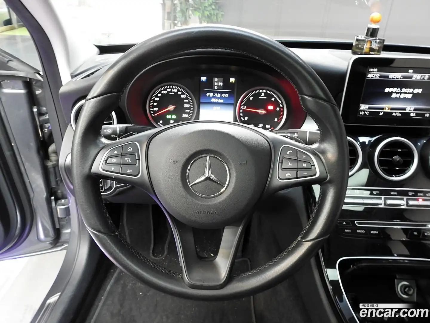 C-Class Mercedes-Benz 2016.10-INNER-008