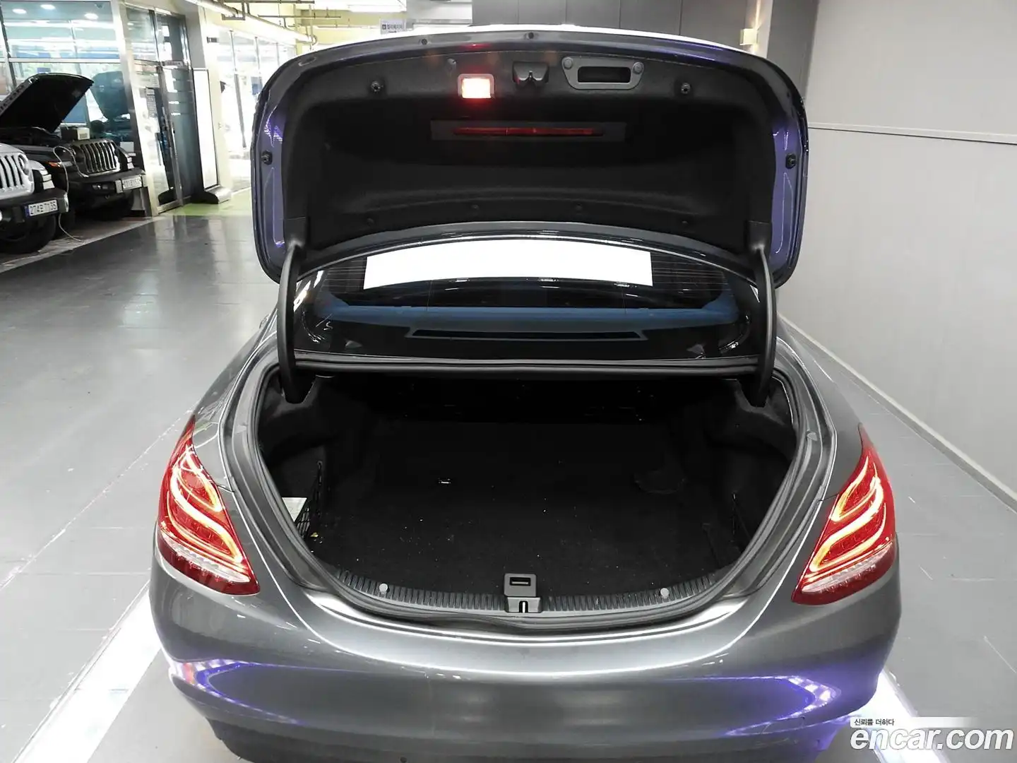 C-Class Mercedes-Benz 2016.10-OPTION-016