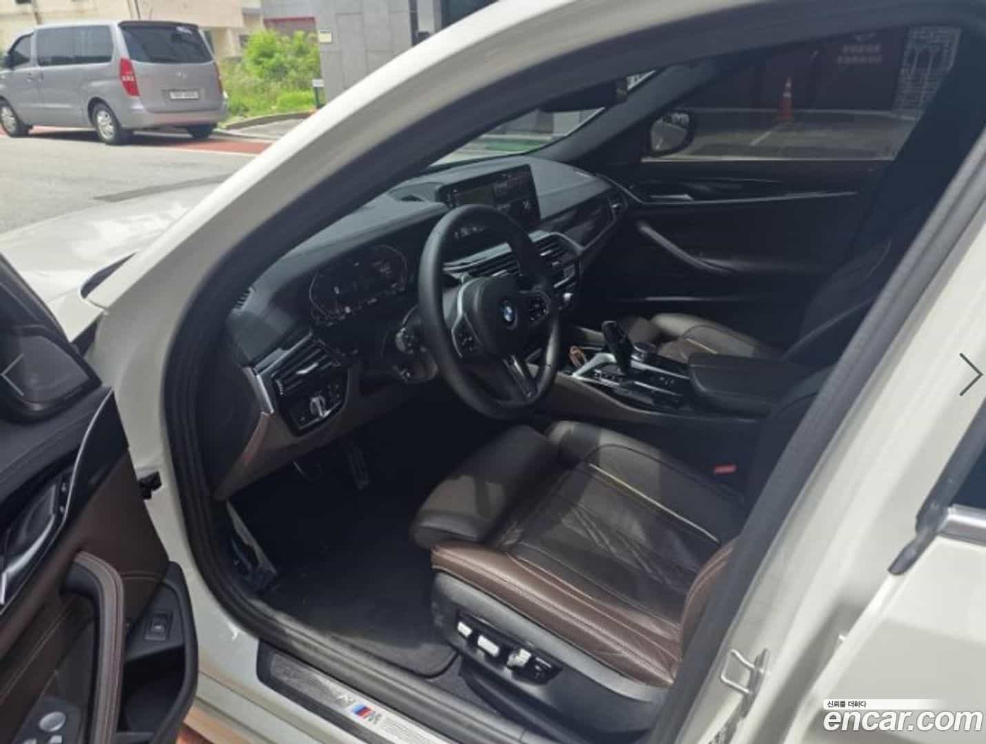 5-Series BMW 2022.8-OUTER-006