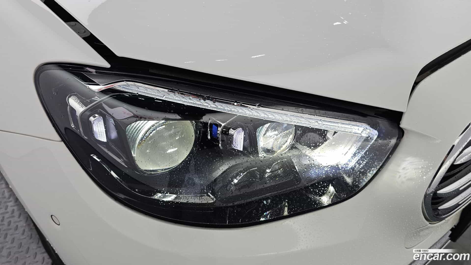 E-Class Mercedes-Benz 2023.8-OUTER-032