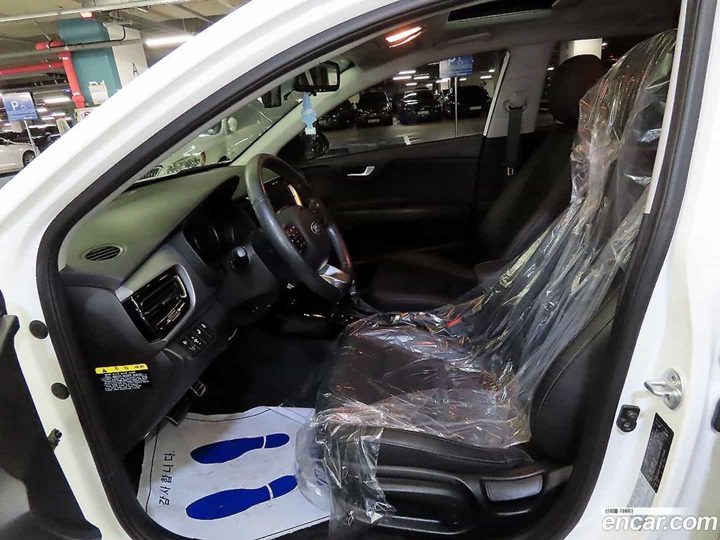 Stonic Kia 2019.1-INNER-010