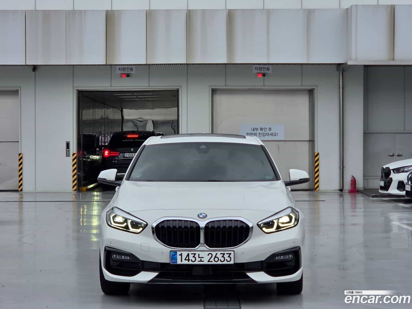 1-Series BMW 2023.6-OUTER-003