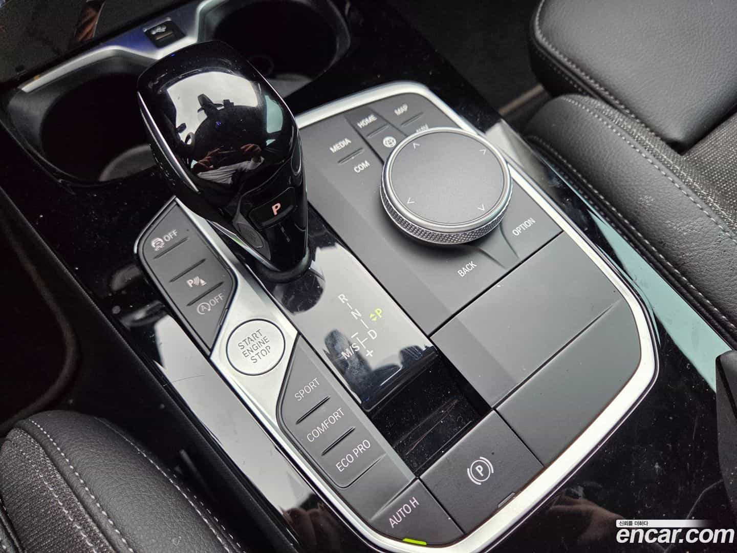 1-Series BMW 2023.6-INNER-008