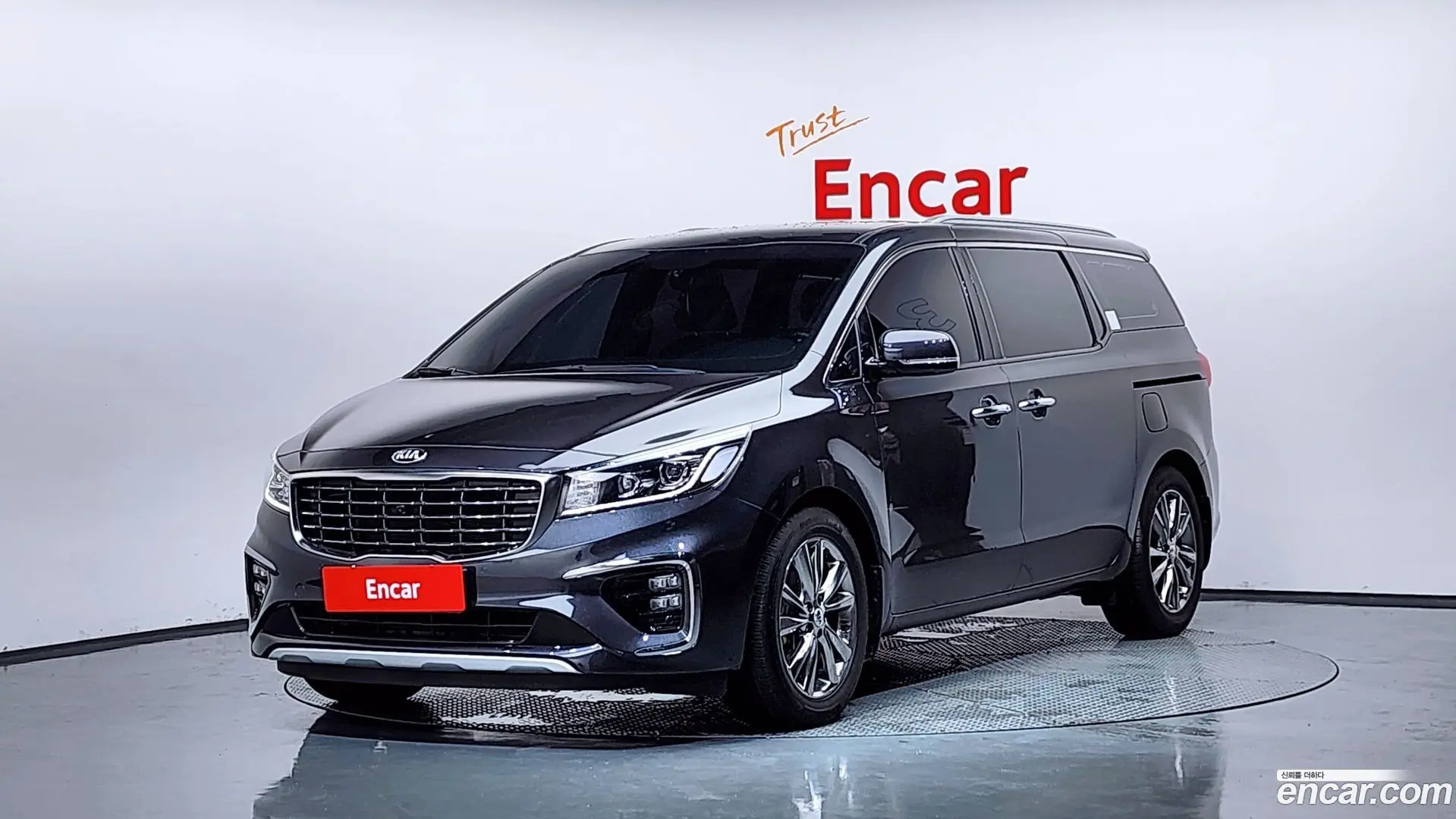 Main__Slider__Photo:Canival Kia 2018.6-0
