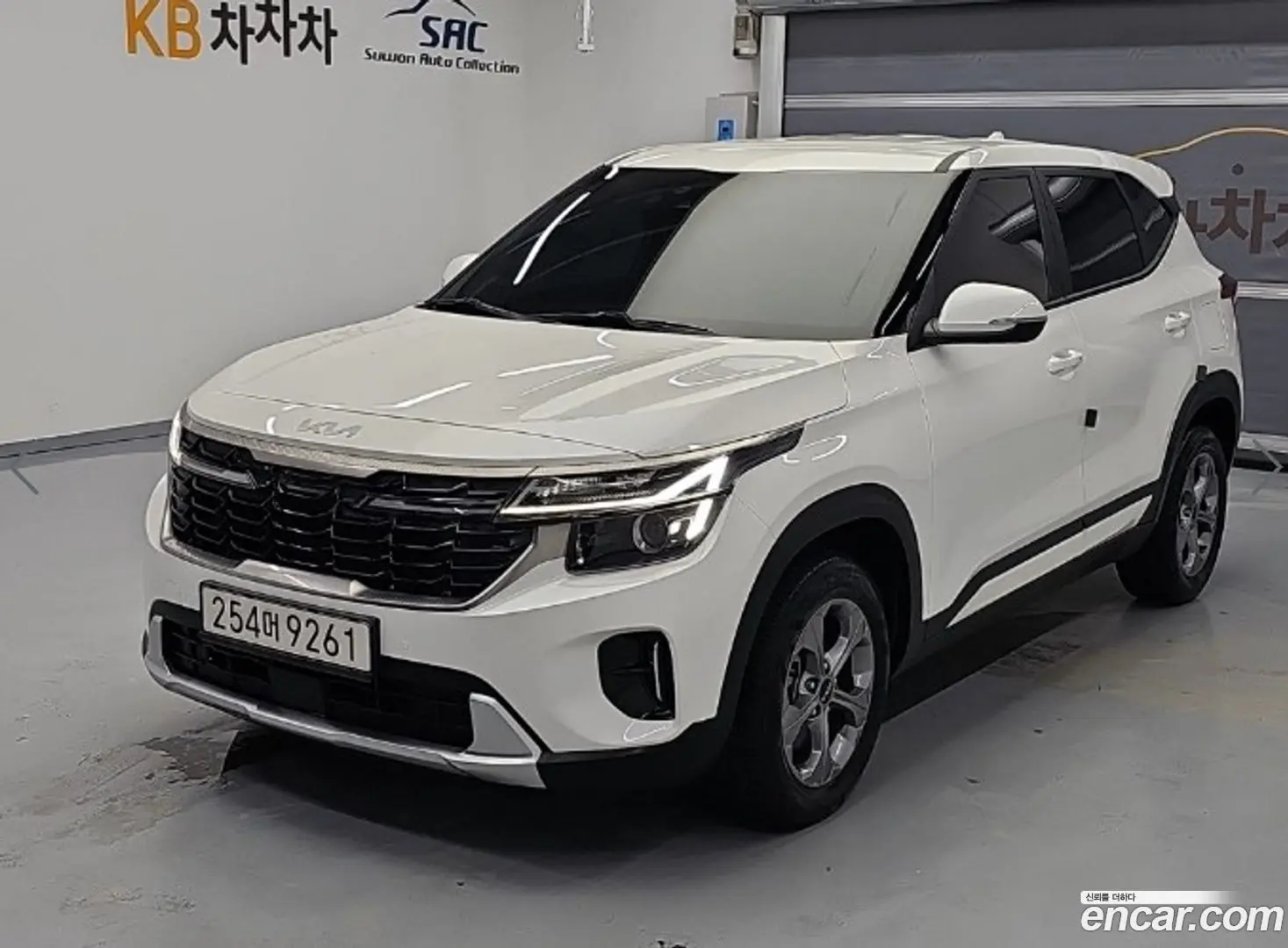 Main__Slider__Photo:Seltos Kia 2023.4-0