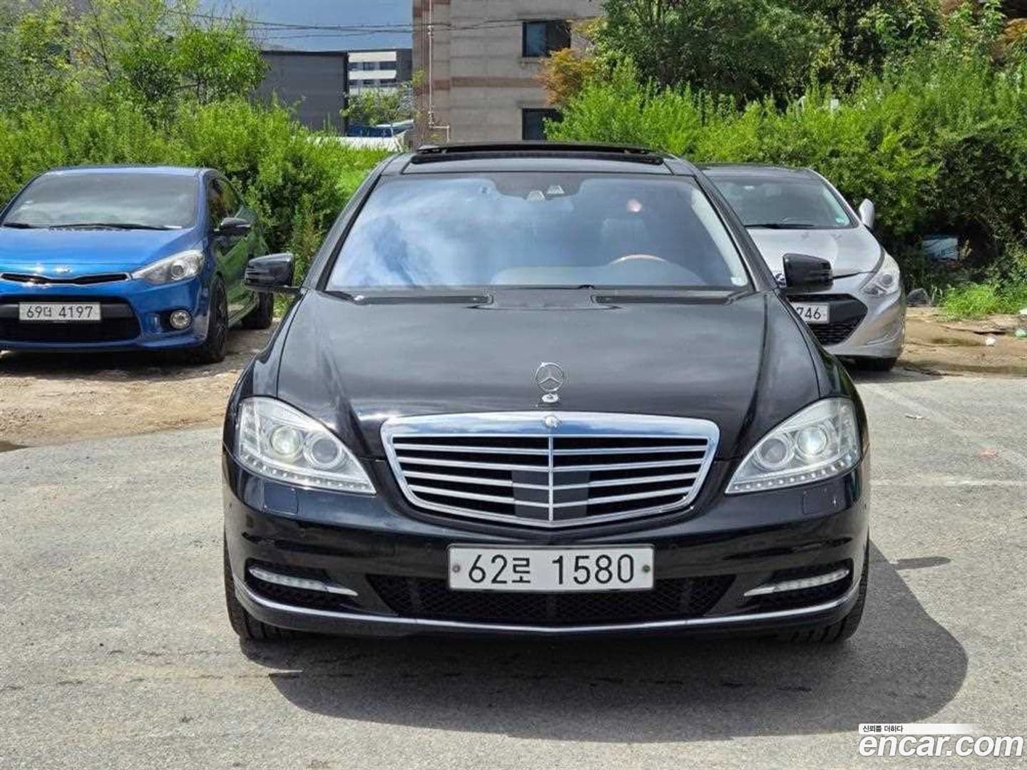 Main__Slider__Photo:S-Class Mercedes-Benz 2010.2-0