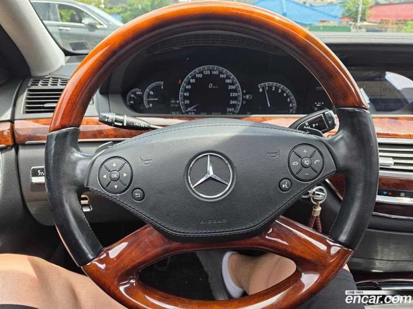 S-Class Mercedes-Benz 2010.2-OUTER-005