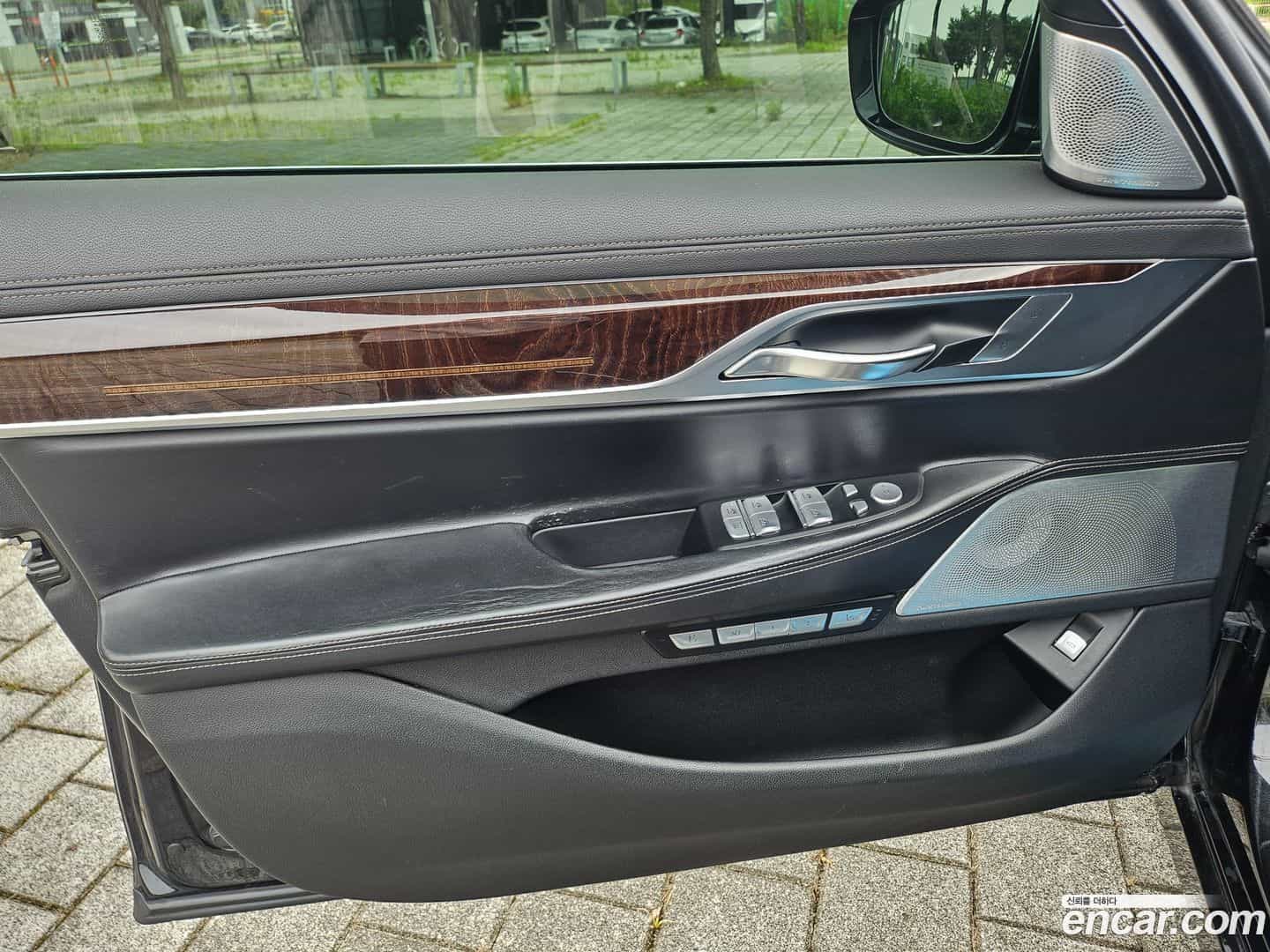 7-Series BMW 2016.8-OPTION-015